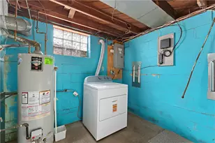 4578 Mapledale Dr, Pittsburgh, PA 15120 - Photo 24