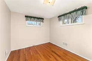 4578 Mapledale Dr, Pittsburgh, PA 15120 - Photo 18