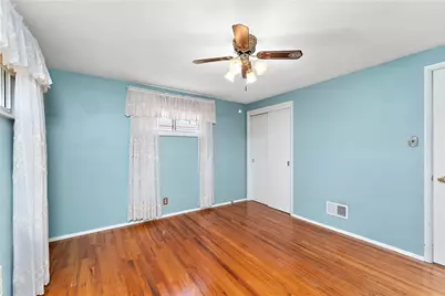 4578 Mapledale Drive, Pittsburgh, PA 15120 - Photo 14