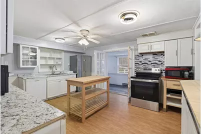 438 Lindsay Rd, Jackson Township, PA 16063 - Photo 2