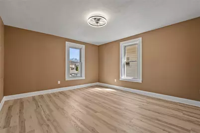 391 Vermont Ave, Rochester, PA 15074 - Photo 14