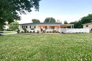 1628 Old Brodhead Rd, Center Township, PA 15061 - Photo 2