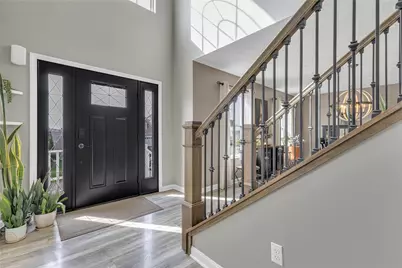 217 Birchwood Ln, Findlay Township, PA 15126 - Photo 2