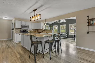 217 Birchwood Ln, Findlay Township, PA 15126 - Photo 8