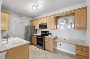 217 Adams Pointe Blvd, Adams Township, PA 16046 - Photo 8