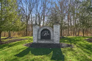 217 Adams Pointe Blvd, Adams Township, PA 16046 - Photo 2