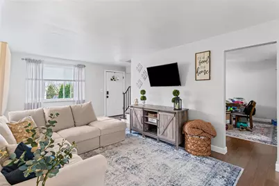 7971 Marmion Dr, Ross Twp, PA 15237 - Photo 12