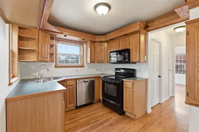 5779 Clark Ave, Bethel Park, PA 15102 - Photo 12