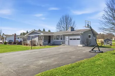 524 Dott Ave, Somerset Boro, PA 15501 - Photo 2