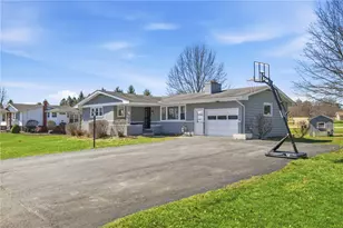 524 Dott Ave, Somerset Boro, PA 15501 - Photo 2