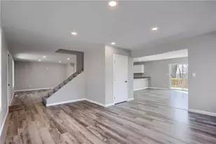 438 Evergreen Ave, Neshannock Township, PA 16105 - Photo 6