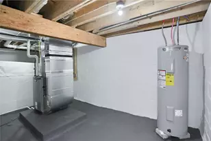 438 Evergreen Ave, Neshannock Township, PA 16105 - Photo 36