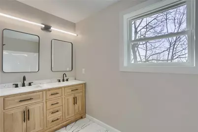 438 Evergreen Ave, Neshannock Township, PA 16105 - Photo 24