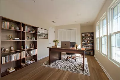 1719 St Johns Ln, Pittsburgh, PA 15143 - Photo 4