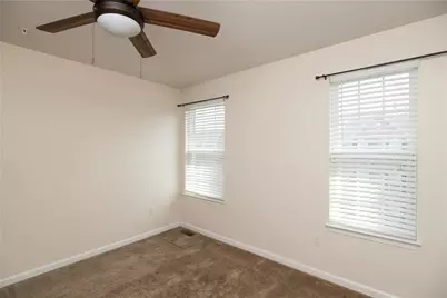 1719 St Johns Ln, Pittsburgh, PA 15143 - Photo 36