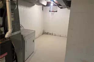 647 Dunster St, Pittsburgh, PA 15226 - Photo 14