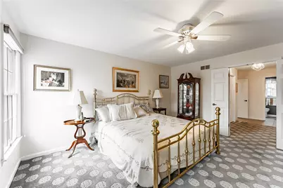 199 Roscommon Pl, Peters Township, PA 15317 - Photo 8