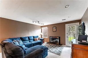 199 Roscommon Pl, Peters Township, PA 15317 - Photo 18