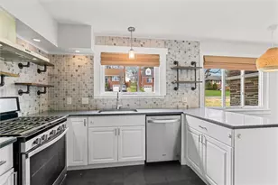 1110 10th St, Irwin, PA 15642 - Photo 6