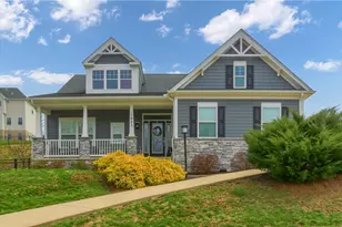1653 Blackburn Heights Dr, Ohio Township, PA 15143 - Photo 1