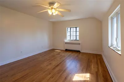 1045 Highland Ave, Harmony Township, PA 15003 - Photo 24