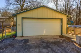 230 Cecil Ave, Union Township, PA 16101 - Photo 6