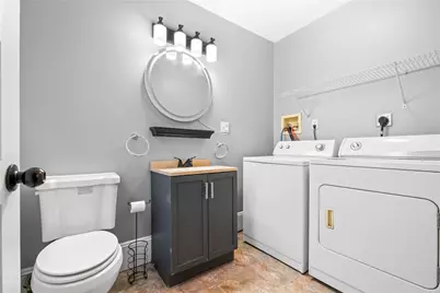 6 W Market St, Burgettstown Boro, PA 15021 - Photo 16