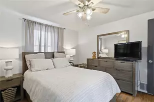 3236 Circle Dr, Pittsburgh, PA 15227 - Photo 14