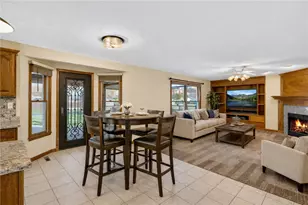 814 Cleardale Dr, Hempfield Township, PA 15601 - Photo 6