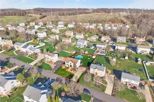 814 Cleardale Dr, Hempfield Township, PA 15601 - Photo 38