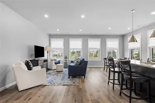 303 Tillary Ln, Cranberry Township, PA 16066 - Photo 6