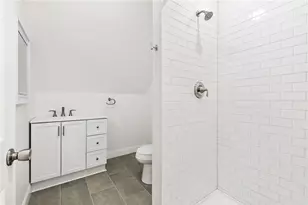 240 Kennedy Ave, Pittsburgh, PA 15214 - Photo 16