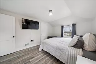 591 Thompson Run Rd, Ross Twp, PA 15237 - Photo 16