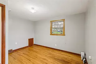 3027 Dwight Ave, Pittsburgh, PA 15216 - Photo 16