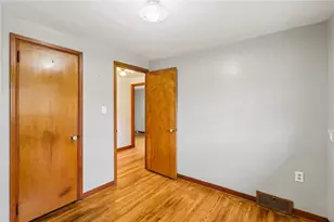 3027 Dwight Ave, Pittsburgh, PA 15216 - Photo 20