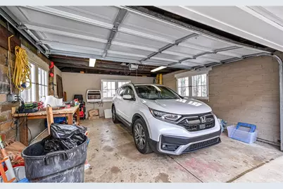 2110 Lloyd Avenue, Pittsburgh, PA 15218 - Photo 30