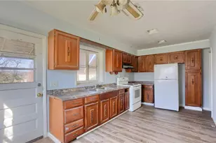 514 Pearson St, New Castle, PA 16101 - Photo 12