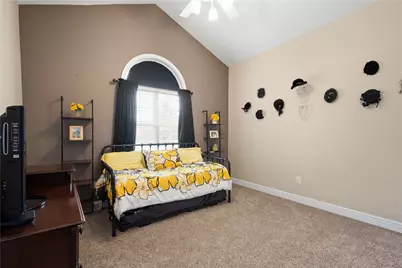 1045 Maplewood Drive, Cecil, PA 15317 - Photo 24