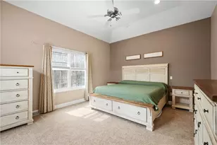 1045 Maplewood Dr, Cecil, PA 15317 - Photo 16