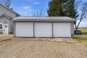 13694 S Perry Ln, Washington Twp, PA 16412 - Photo 6