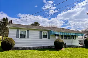 1306 Locust Ave, Apollo Boro, PA 15673 - Photo 1