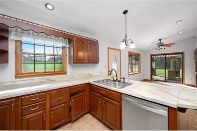 301 Old Plank Rd, Twp of But SW, PA 16002 - Photo 12