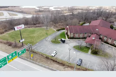 2700 Wilson Rd, Shenango Township, PA 16148 - Photo 2