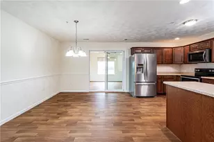 575 Sunview Cir, Derry Township, PA 15650 - Photo 6