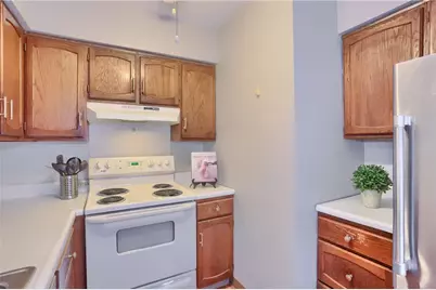 220 Coraopolis Road #10, Kennedy Township, PA 15108 - Photo 16