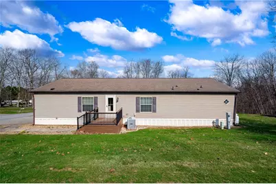 605 Amy Ln, Center Township, PA 16001 - Photo 2