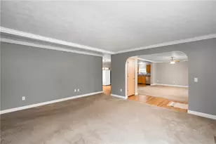 605 Amy Ln, Center Township, PA 16001 - Photo 18