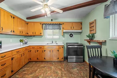 2204 Wilma Dr, Robinson Twp, PA 15108 - Photo 10