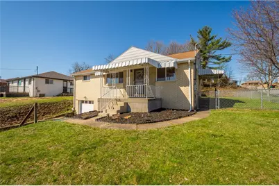 2204 Wilma Dr, Robinson Twp, PA 15108 - Photo 2
