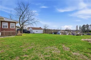 1701 Truman Dr, Hopewell Township, PA 15001 - Photo 6